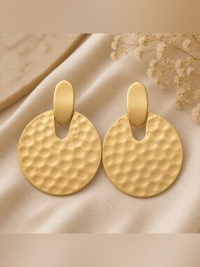 New on card Kendra Scott Gold Hammered DIDI Disc Earrings